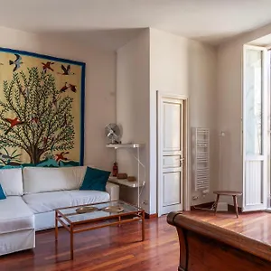 The Charming House - Pantheon Apartment Rome